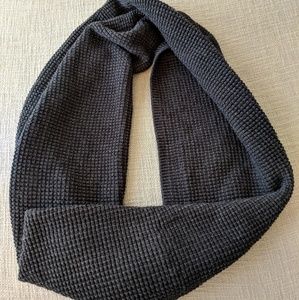 H&M Waffle Scarf